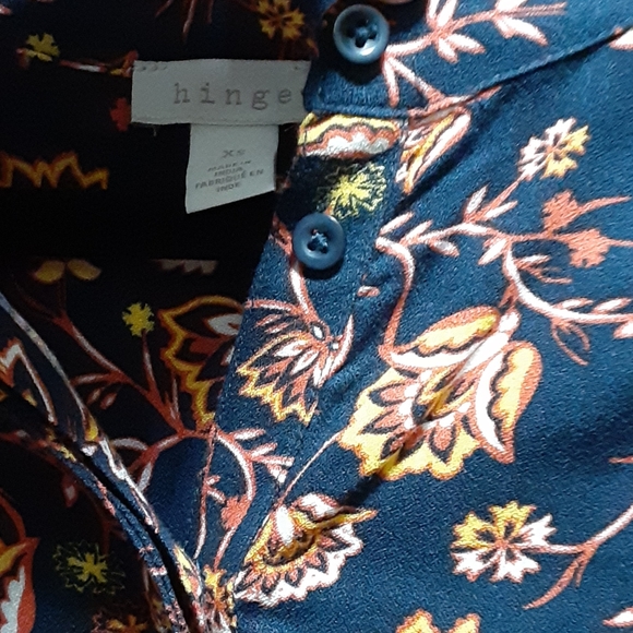 NWT Hinge floral top - Picture 3 of 7
